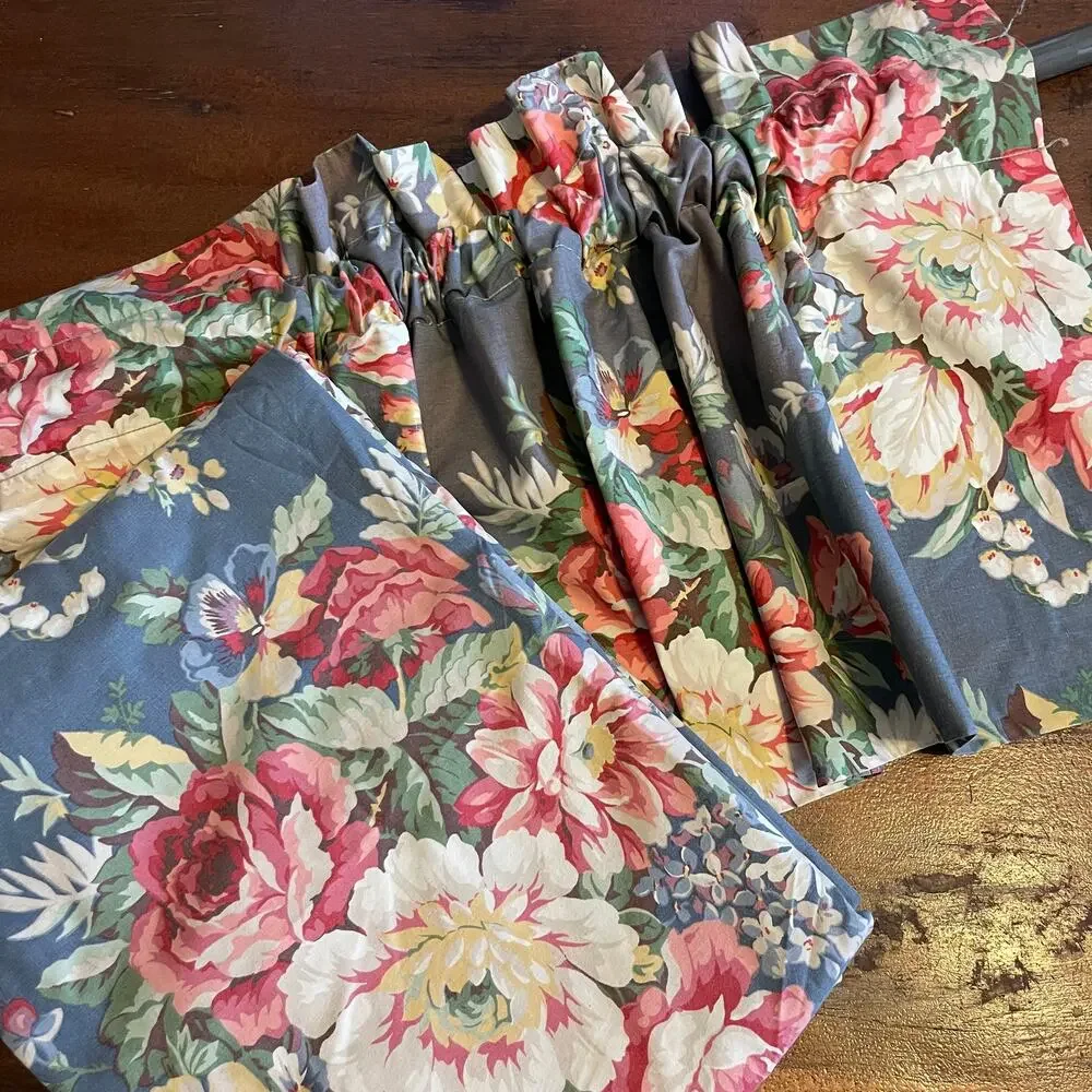 RALPH LAUREN Vintage Floral Queen Flat Sheet & Matching Window Valance